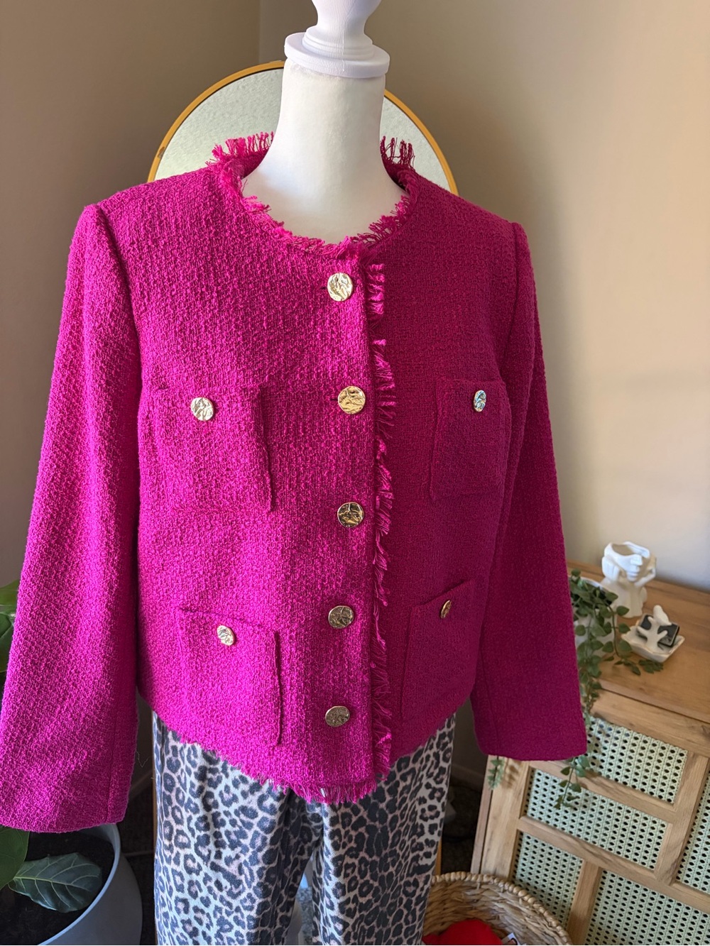 Tahari Women's Fuchsia Bouclé Button-Front Jacket